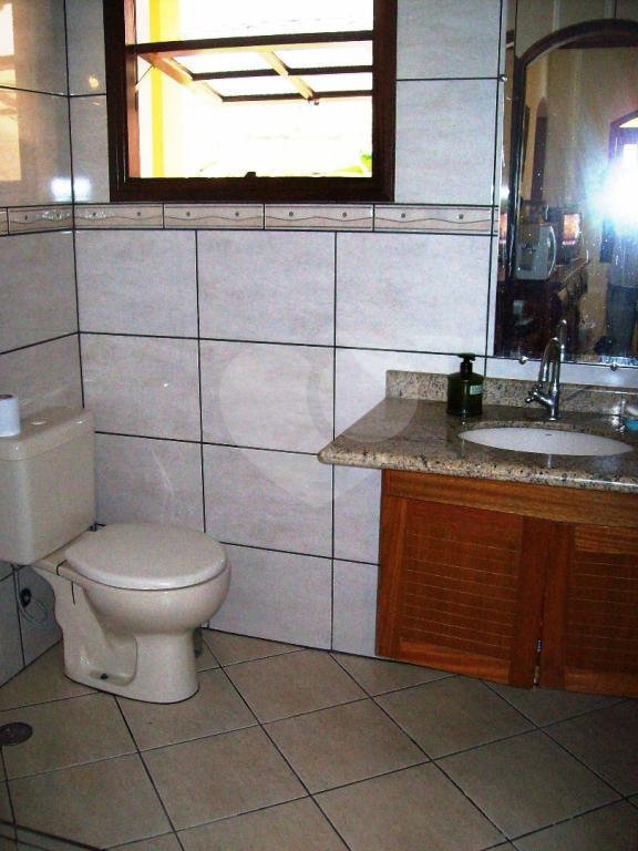 Sobrado à venda com 2 quartos, sendo 1 suíte, em Vila Vitório Mazzei, São Paulo, SP