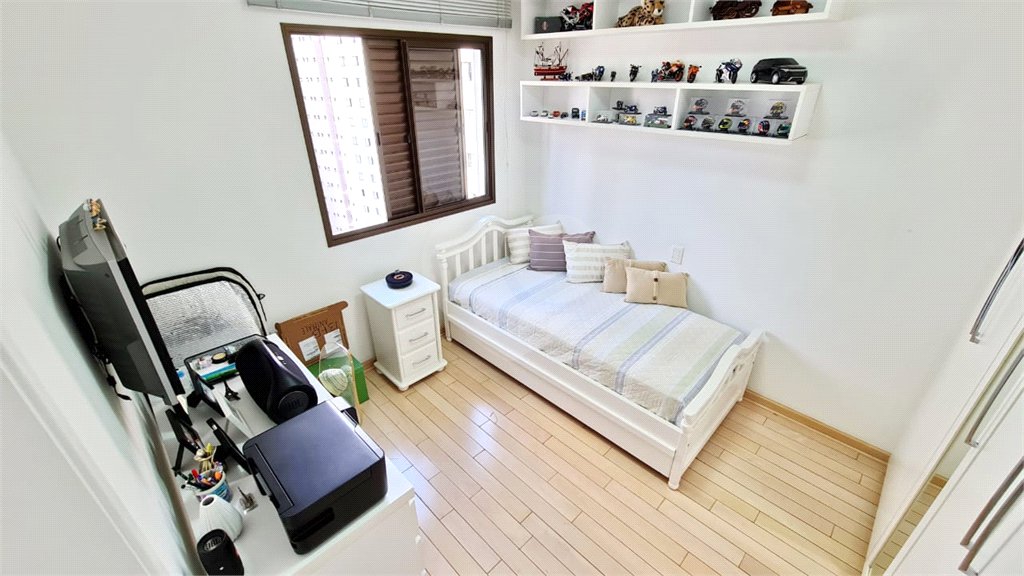 Apartamento à venda com 3 suítes em Santa Terezinha, São Paulo, SP