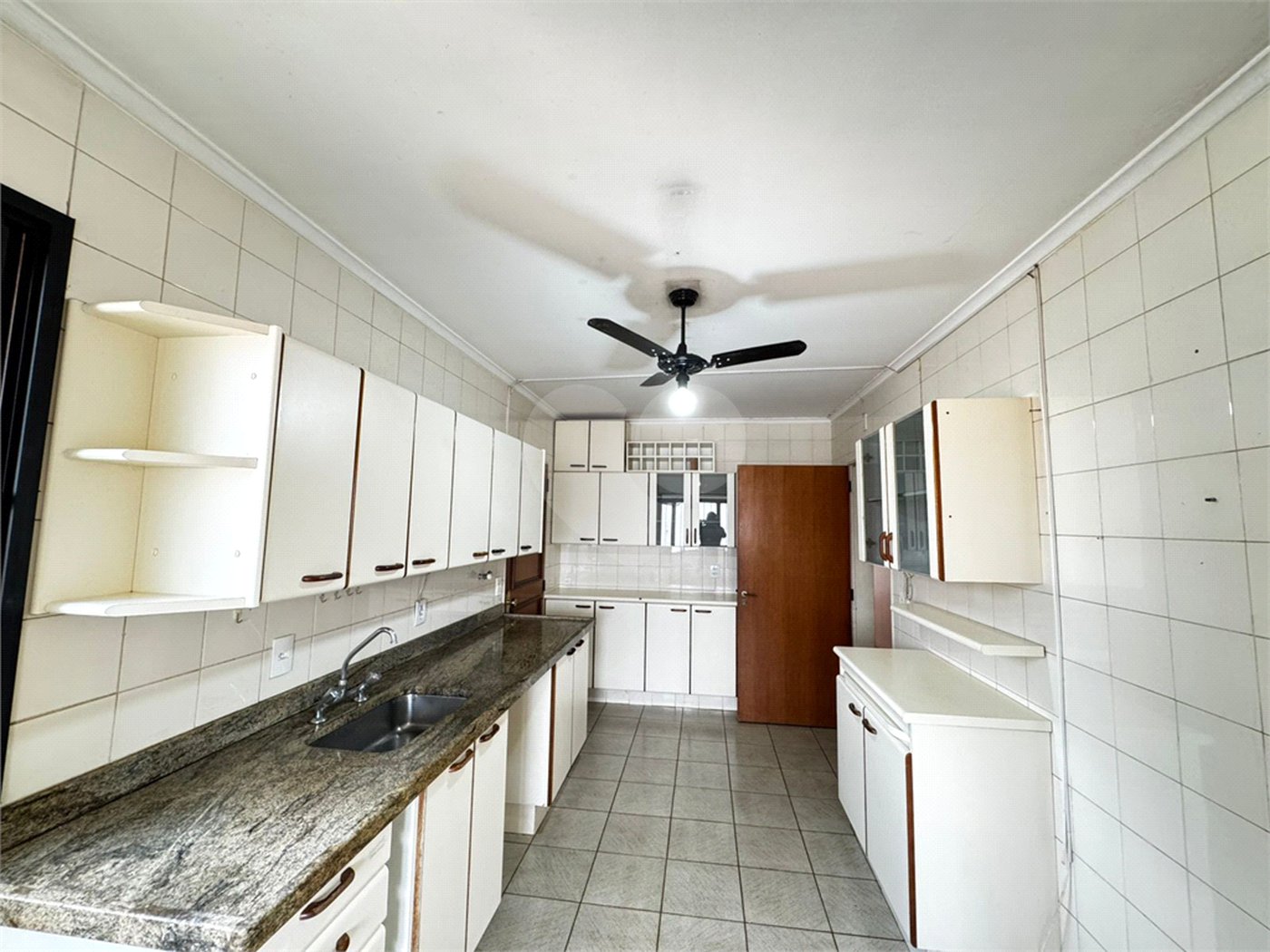 Apartamento à venda com 3 quartos, sendo 1 suíte, em Jardim Sumaré, Ribeirão Preto, SP