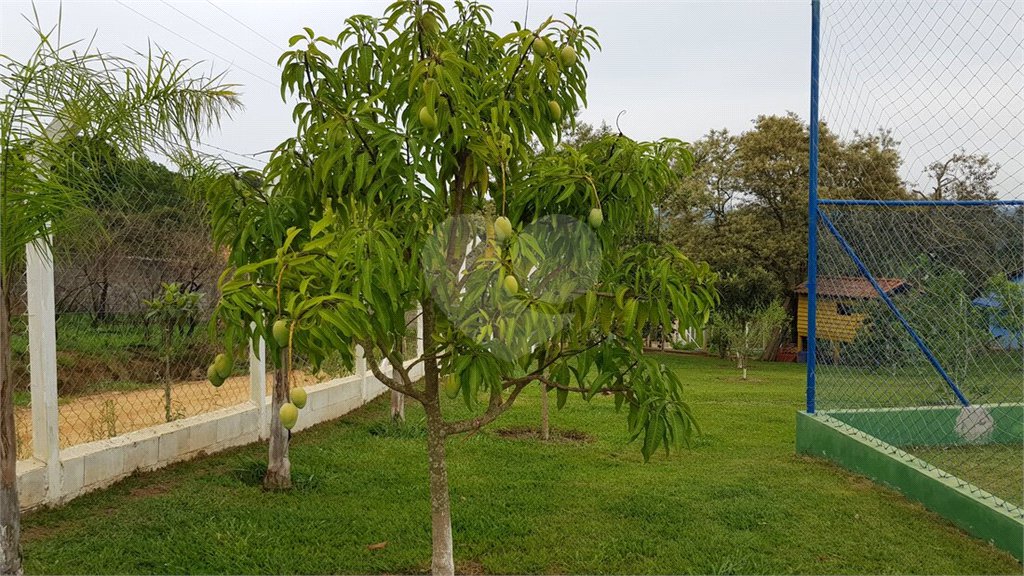 Chácara à venda com 3 quartos, sendo 1 suíte, no Centro, Araçoiaba da Serra, SP