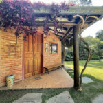 Casa à venda com 4 suítes no condomínio Jardim Mediterrâneo, Cotia - SP