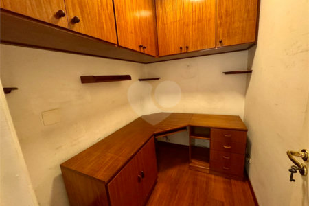 Apartamento à venda com 4 quartos, sendo 2 suítes,  em Pinheiros, São Paulo, SP
