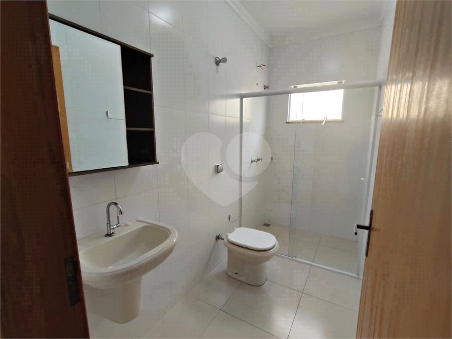 Casa para alugar com 3 quartos, sendo 1 suíte,  em Jardim Itália, Itapetininga, SP