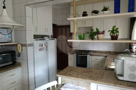 Casa à venda com 6 quartos, sendo 5 suítes, no condomínio Ibiti do Paço, Sorocaba - SP