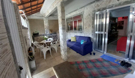 Casa à venda com 4 quartos em Campo Grande, Rio de Janeiro, RJ