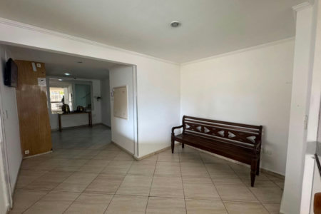 Apartamento com 2 dormitórios à venda, 70 m² por R$ 300.000,00 - Jardim Três Marias - Guarujá/SP