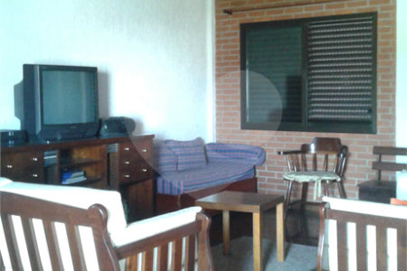 Casa à venda com 3 quartos, sendo 1 suíte, em Vila Mazzei, São Paulo, SP