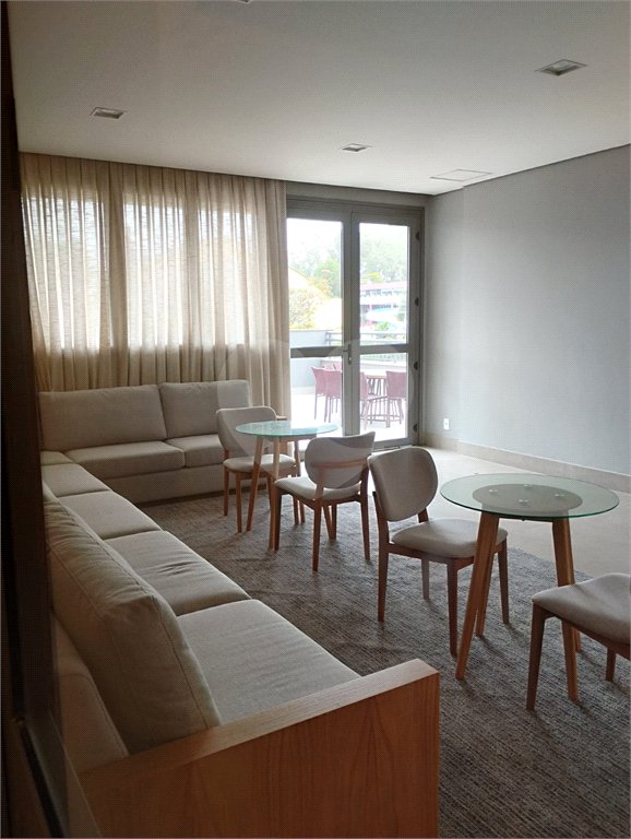 Apartamento à venda com 2 quartos em Santo Amaro, São Paulo, SP