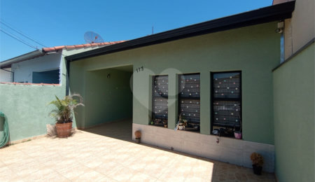 Casa à venda com 3 quartos, sendo 1 suíte,  em Jardim Vieira de Moraes, Itapetininga, SP