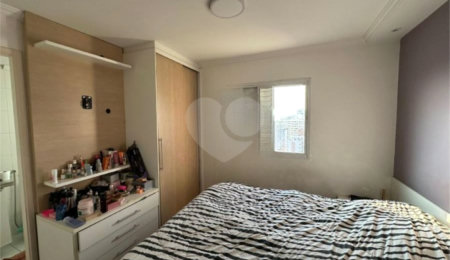 Apartamento à venda com 3 quartos, sendo 1 suíte,  em Vila Monte Alegre, São Paulo, SP