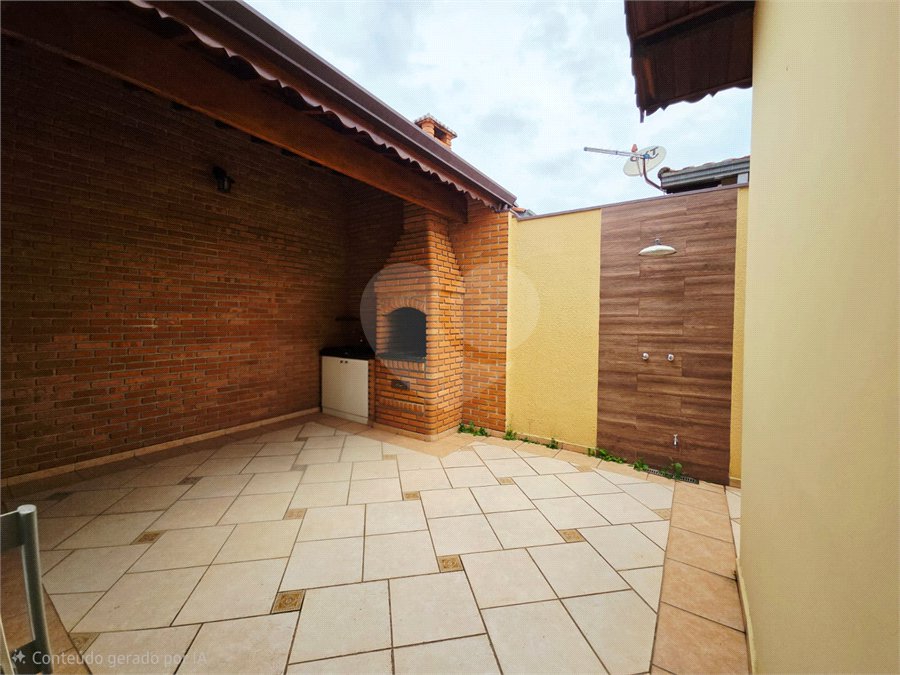Casa à venda com 3 quartos, sendo 1 suíte, no condomínio Parque das Árvores, Sorocaba - SP