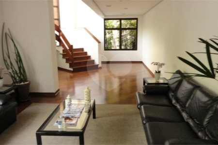 Apartamento à venda com 3 quartos, sendo 1 suíte, em Vila Andrade, São Paulo, SP