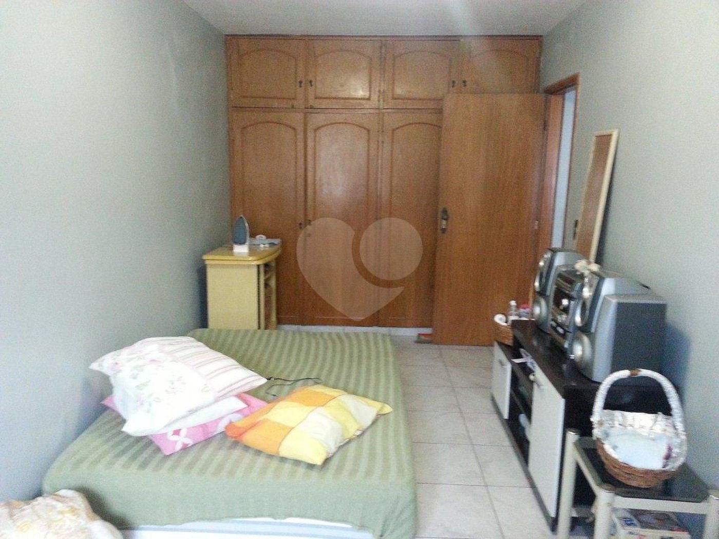Sobrado à venda com 3 quartos, sendo 1 suíte, em Vila Galvão, Guarulhos, SP