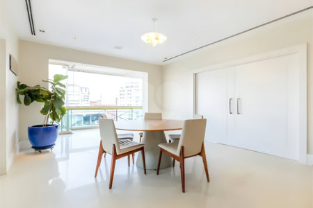 Apartamento à venda com 4 quartos, sendo 3 suítes, em Jardim Paulistano, São Paulo, SP