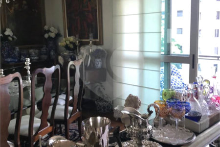 Apartamento à venda com 3 suítes em Vila Morumbi, São Paulo, SP