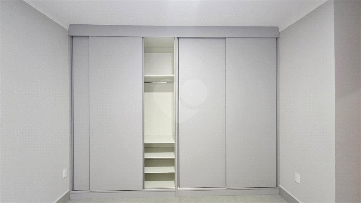 Casa à venda ou para alugar com 3 quartos, sendo 1 suíte, no condomínio Jardim Park Real, Indaiatuba - SP