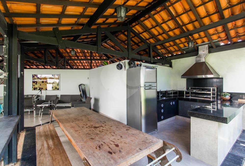 Casa à venda com 4 suítes em Jardim Marajoara, São Paulo, SP