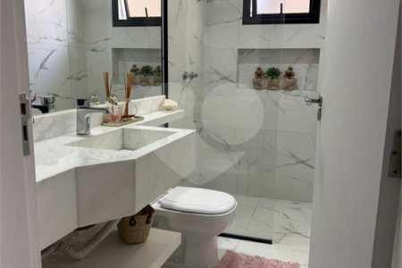 Casa à venda com 3 quartos, sendo 1 suíte, no condomínio Vila Rica, Indaiatuba - SP