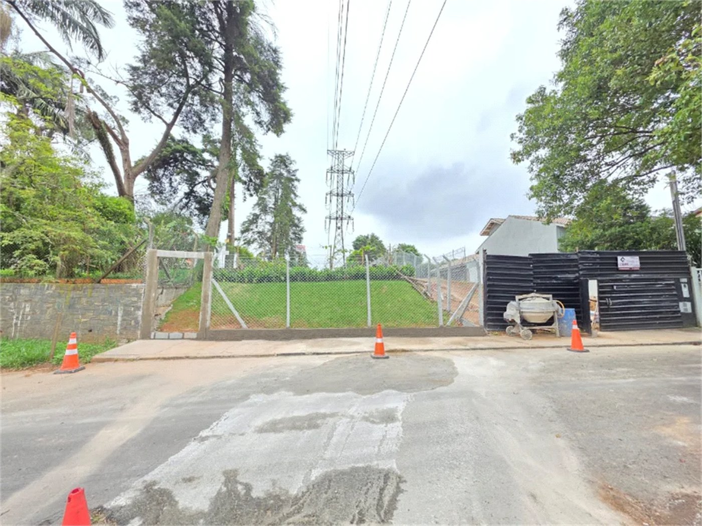Terreno à venda em Jardim do Engenho, Cotia, SP