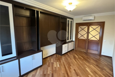 Cobertura à venda ou para alugar com 5 quartos, sendo 4 suítes, em Santo Amaro, São Paulo, SP