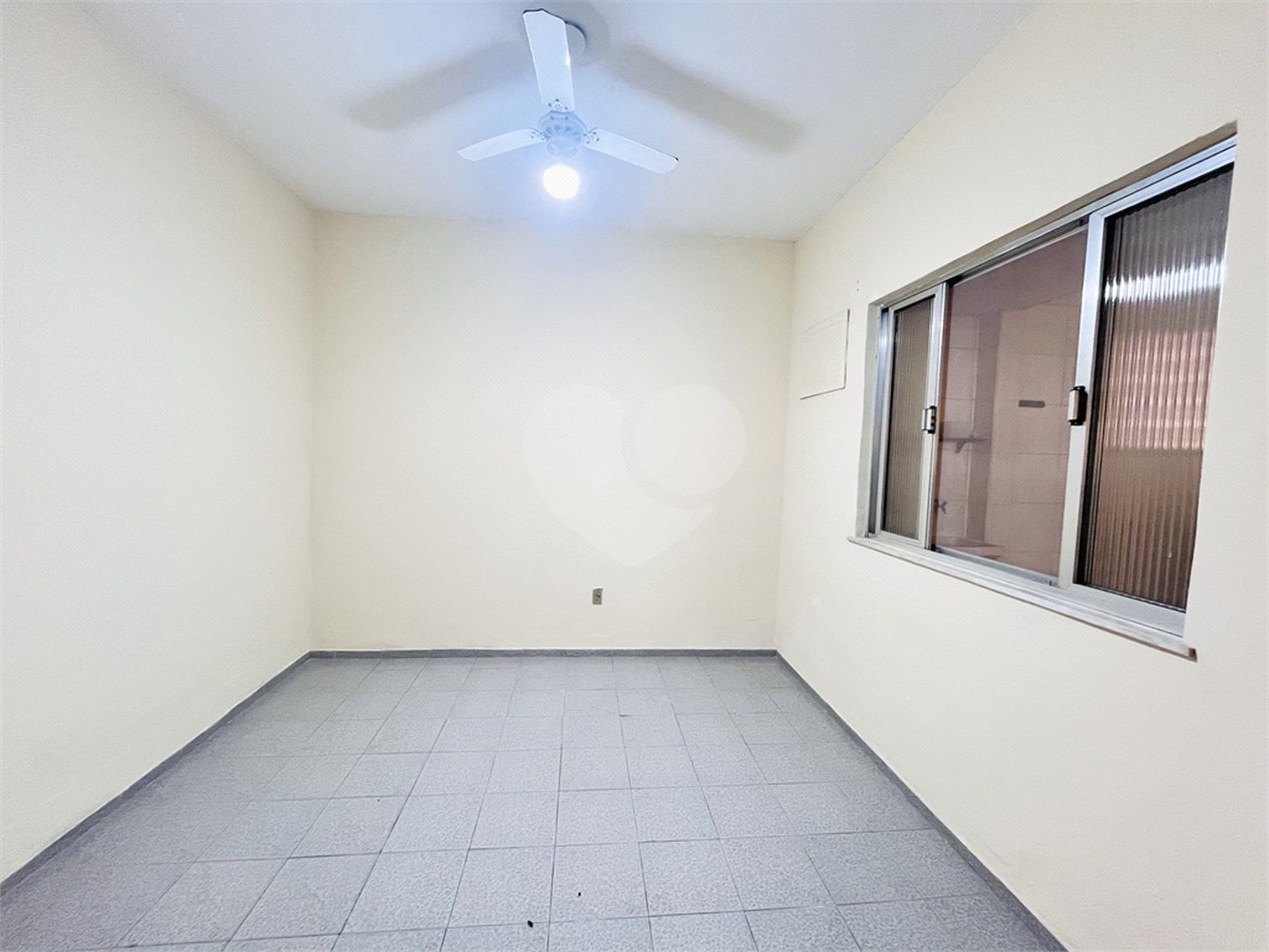 Casa à venda com 3 quartos em Campo Grande, Rio de Janeiro, RJ