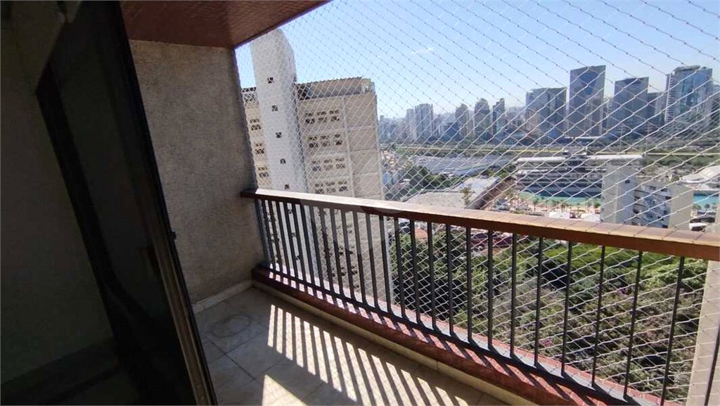 Duplex para alugar com 3 suítes em Real Parque, São Paulo, SP