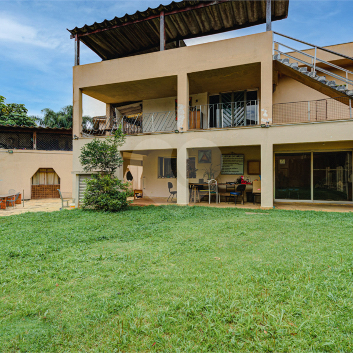 Sobrado à venda com 3 quartos, sendo 1 suíte, em Chácara Monte Alegre, São Paulo, SP