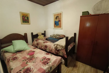 Chácara à venda com 5 quartos, sendo 3 suítes, em Vila Darcy Penteado (mailasqui), São Roque, SP
