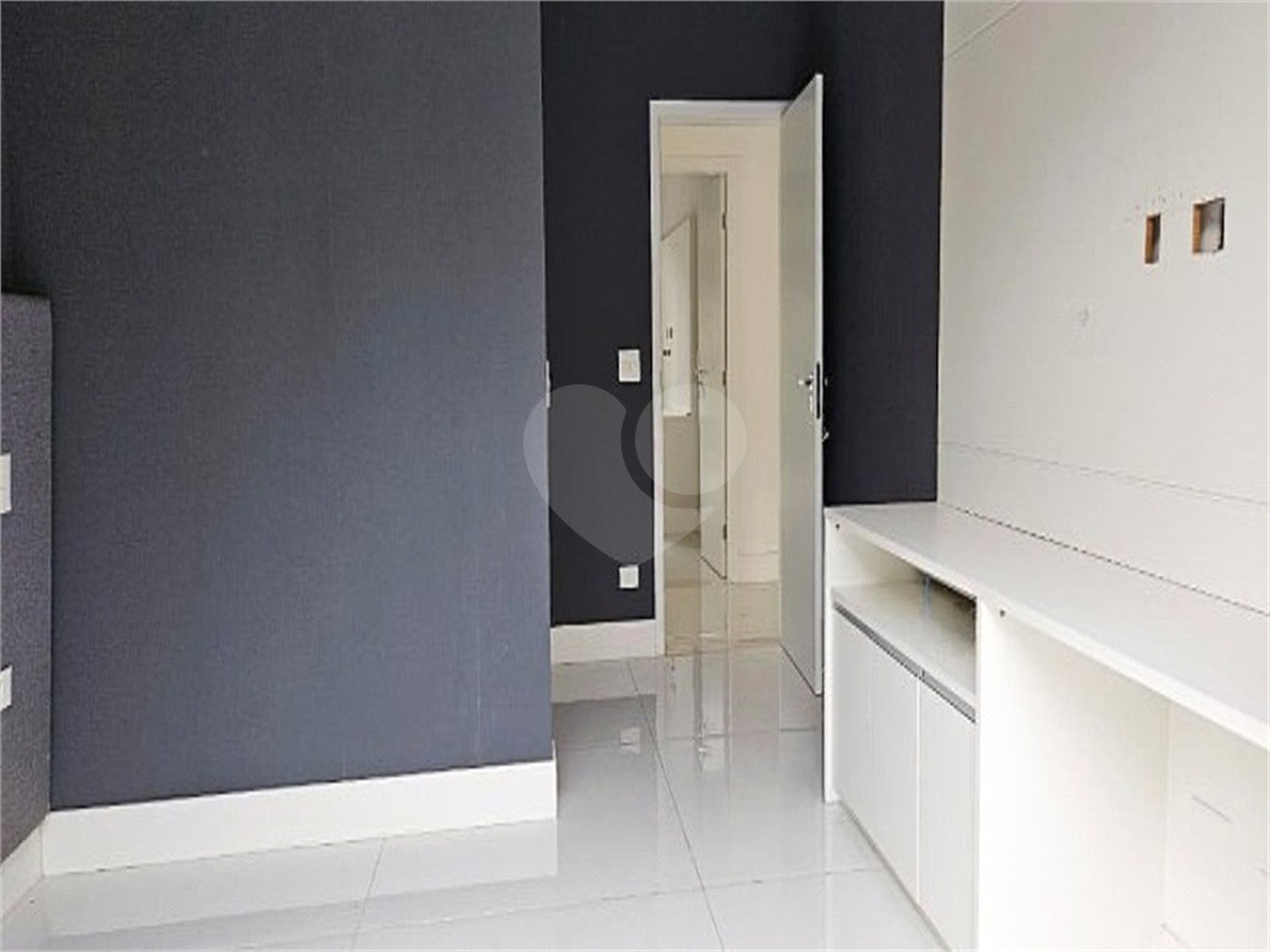 Casa à venda com 5 suítes no condomínio Tamboré II, Santana de Parnaíba - SP
