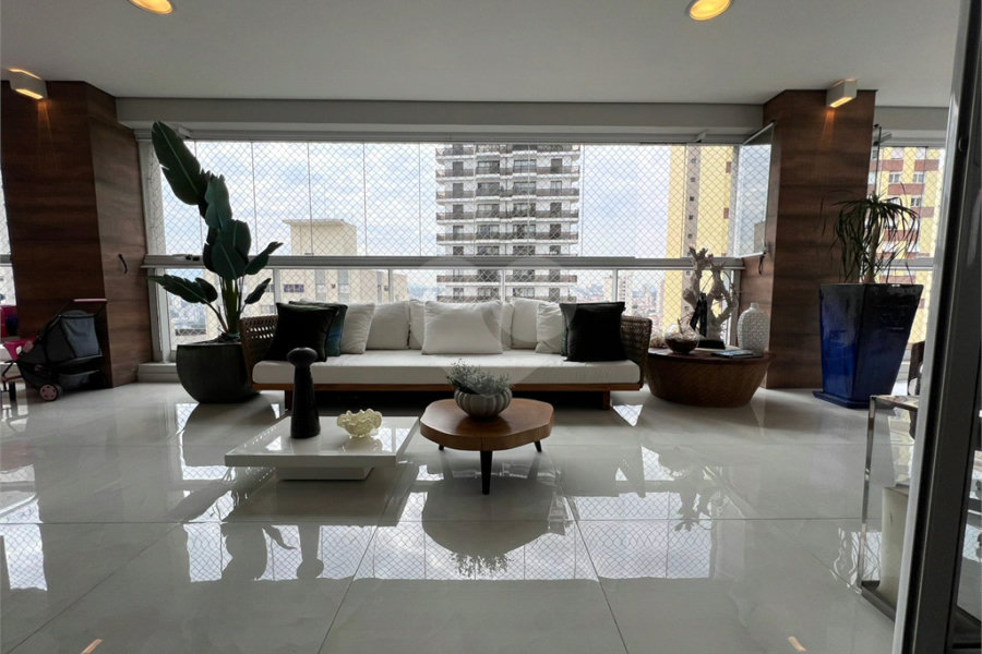 Apartamento à venda com 3 suítes em Santana, São Paulo, SP