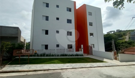Apartamento à venda com 2 quartos, sendo 1 suíte, no Centro, Nazaré Paulista, SP