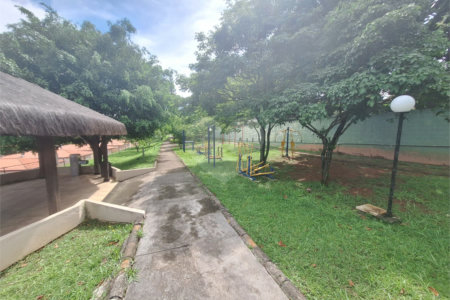Casa à venda com 5 quartos, sendo 3 suítes,  no condomínio Vila Panamericana, São Paulo - SP