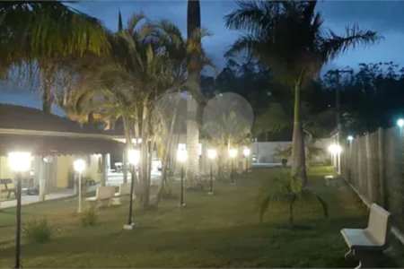 Chácara à venda com 3 suítes em Vila São Geraldo, São José dos Campos, SP