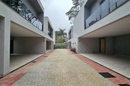 Casa à venda com 4 suítes no condomínio Villa Suiça, São Paulo - SP
