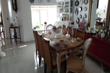 Casa à venda com 3 quartos, sendo 1 suíte,  em Bosque, Vinhedo, SP
