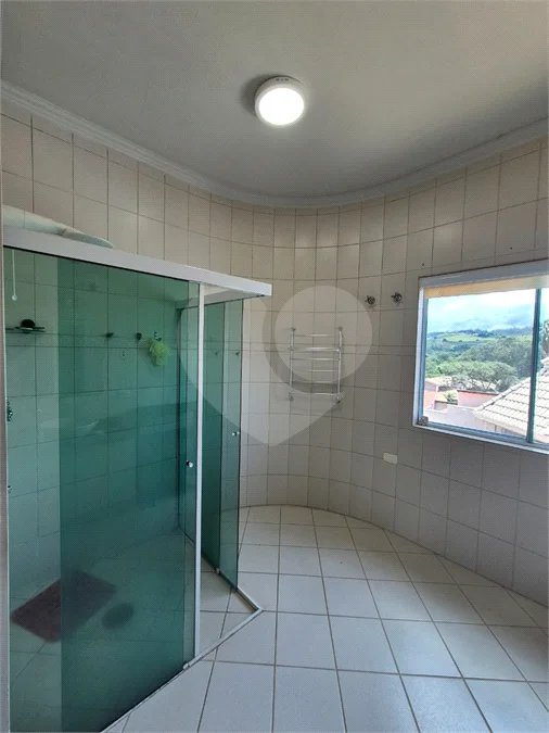 Casa à venda ou para alugar com 3 quartos, sendo 1 suíte, no condomínio Villagio Capriccio, Louveira - SP