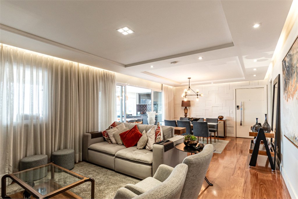 Apartamento à venda com 3 suítes em Brooklin, São Paulo, SP