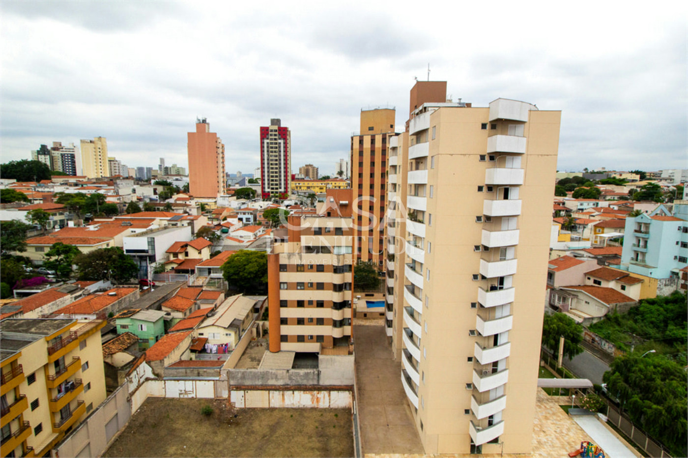 Apartamento à venda com 4 suítes no Centro, Sorocaba, SP