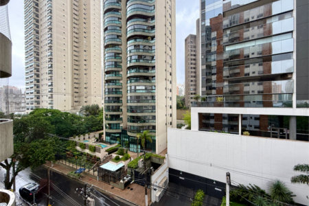 Apartamento à venda com 3 suítes em Campo Belo, São Paulo, SP