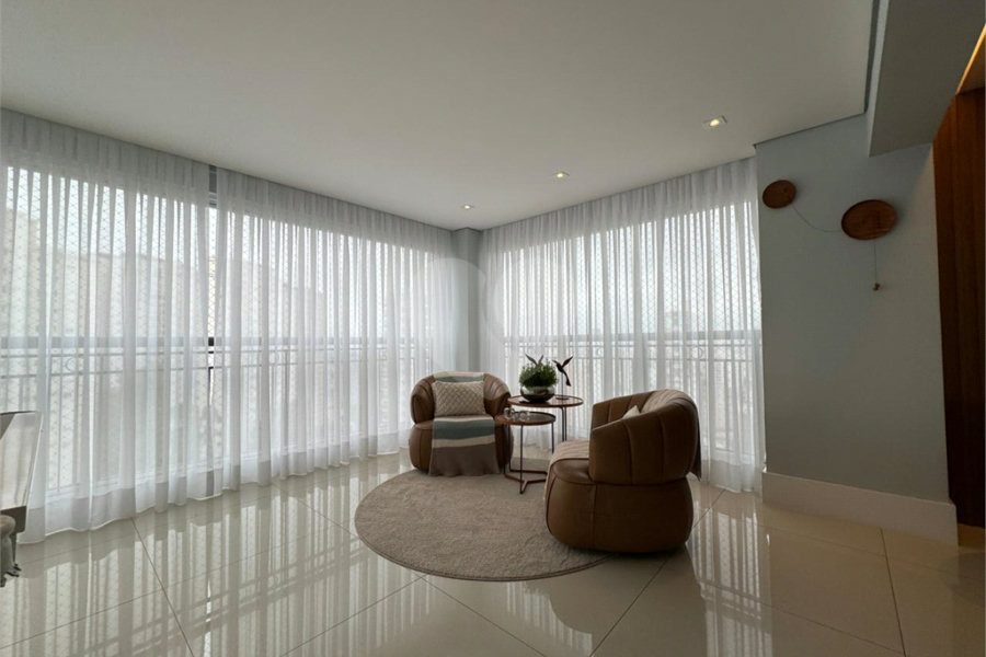 Apartamento à venda ou para alugar com 4 suítes em Santa Teresinha, São Paulo, SP