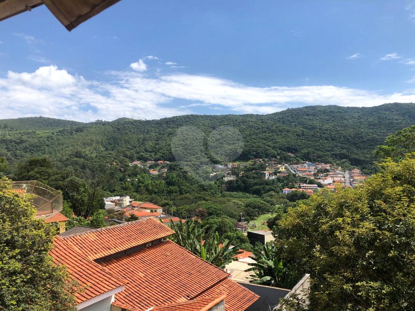 Casa à venda com 5 quartos, sendo 1 suíte, em Serra da Cantareira, Mairiporã, SP