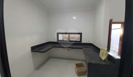 Casa à venda com 3 quartos, sendo 1 suíte,  em Jardim Residencial Veneza, Indaiatuba, SP
