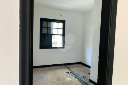 Prédio à venda com 6 quartos em Santana, São Paulo, SP