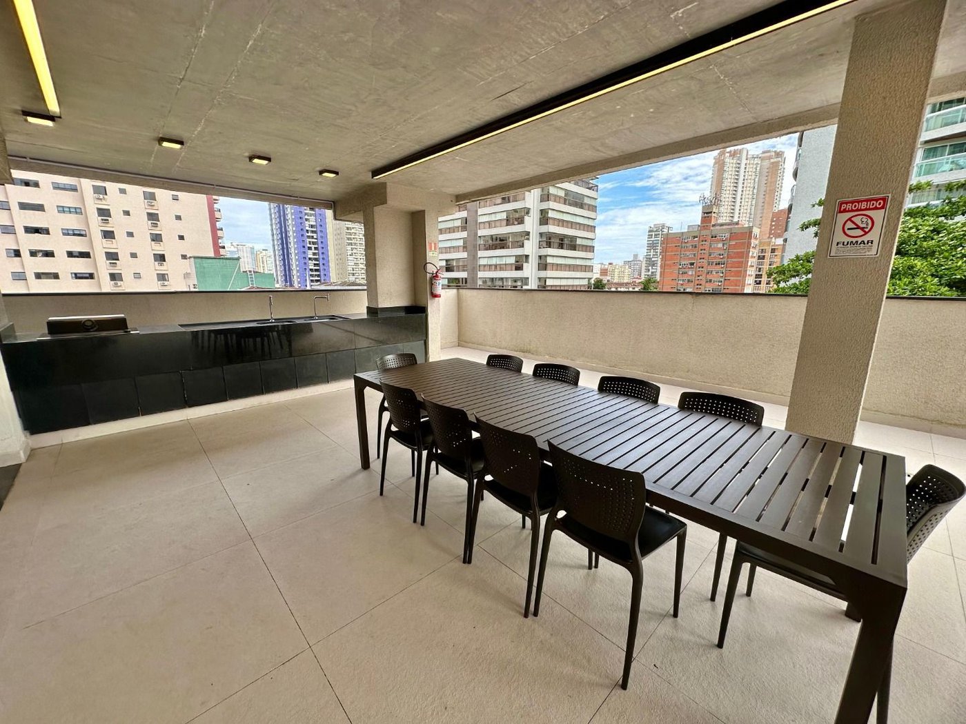 Apartamento com 2 dormitórios à venda, 74 m² por R$ 1.010.000,00 - Embaré - Santos/SP