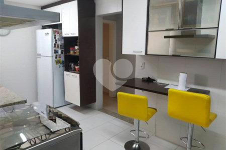 Apartamento à venda com 3 suítes em Jardim Marajoara, São Paulo, SP