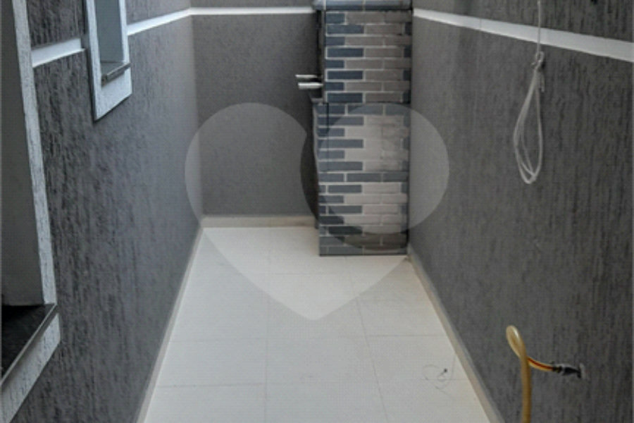 Casa à venda com 2 suítes no condomínio Residencial Matos, São Paulo - SP
