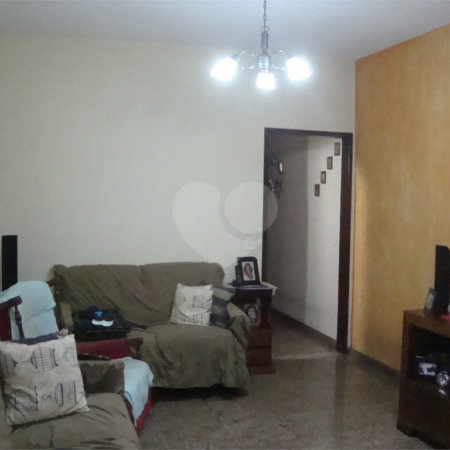 Sobrado à venda com 3 suítes em Vila Vitório Mazzei, São Paulo, SP