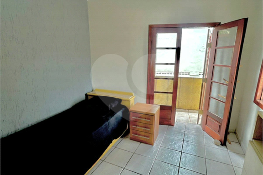 Sobrado à venda com 3 quartos, sendo 1 suíte, em Parada Inglesa, São Paulo, SP