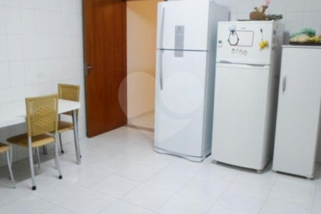 Sobrado à venda com 3 quartos, sendo 1 suíte, em Campo Grande, São Paulo, SP