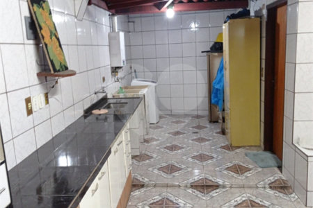 Casa à venda com 5 suítes em Vila Medeiros, São Paulo, SP